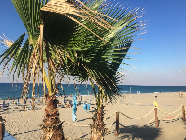 Stessa Spiaggia Stesso Mare  dal 21 Giugno  Solo Su Radio Madeo 